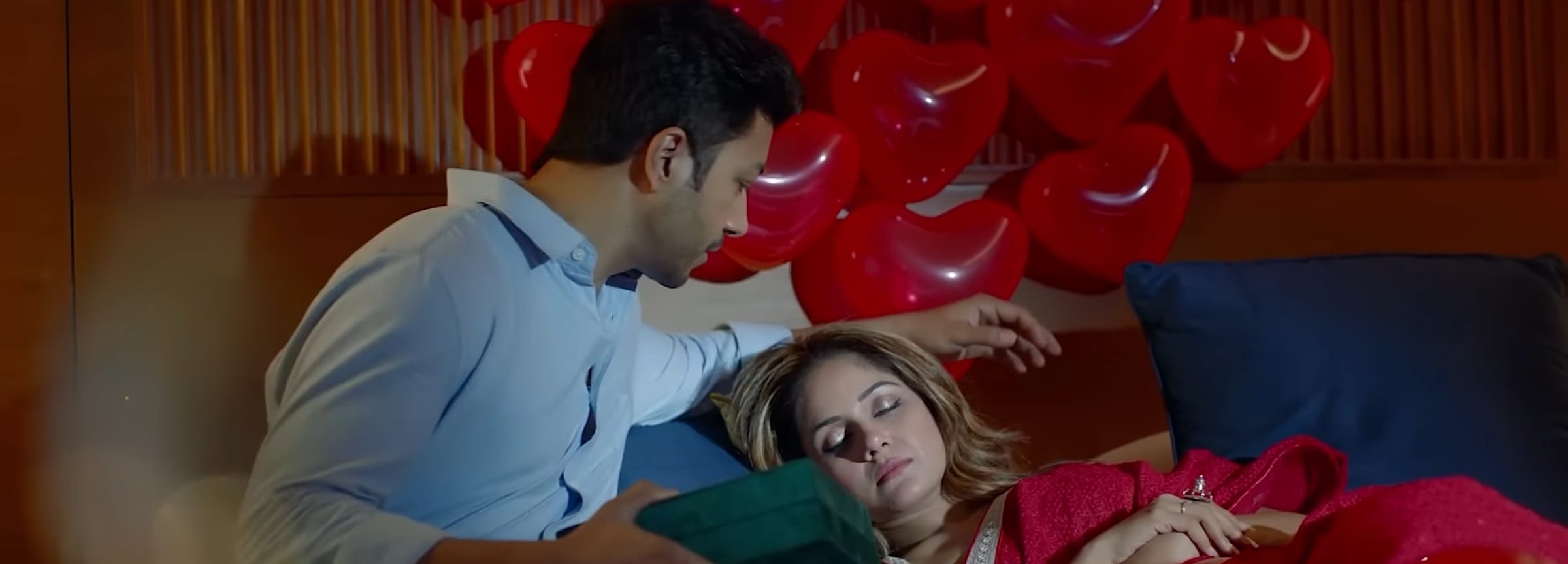 বস দুনিয়া যার বসে ফুল মুভি রিভিউ